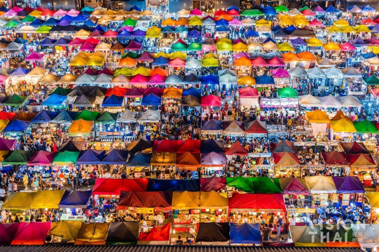 Matini Ratchada 32 Hotel Bangkok Eksteriør billede