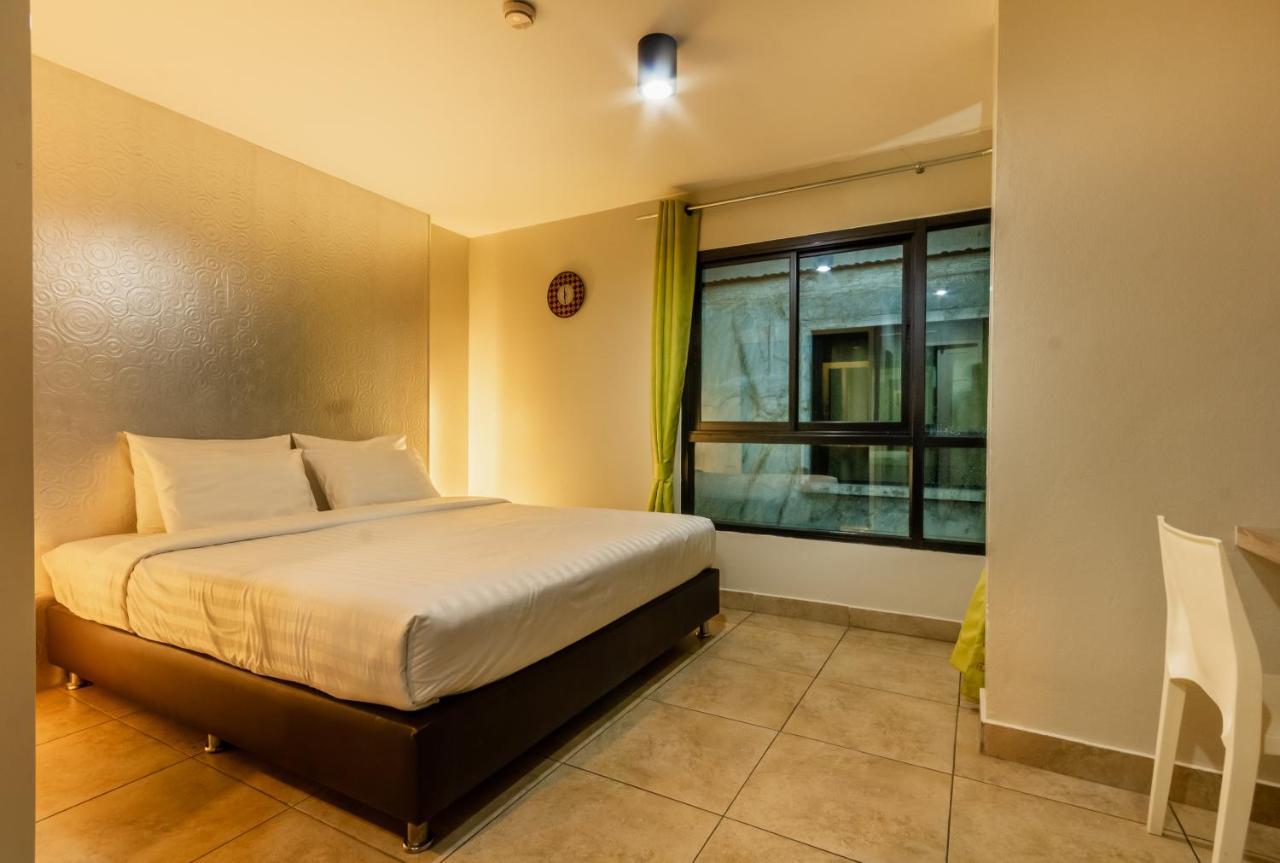 Matini Ratchada 32 Hotel Bangkok Eksteriør billede