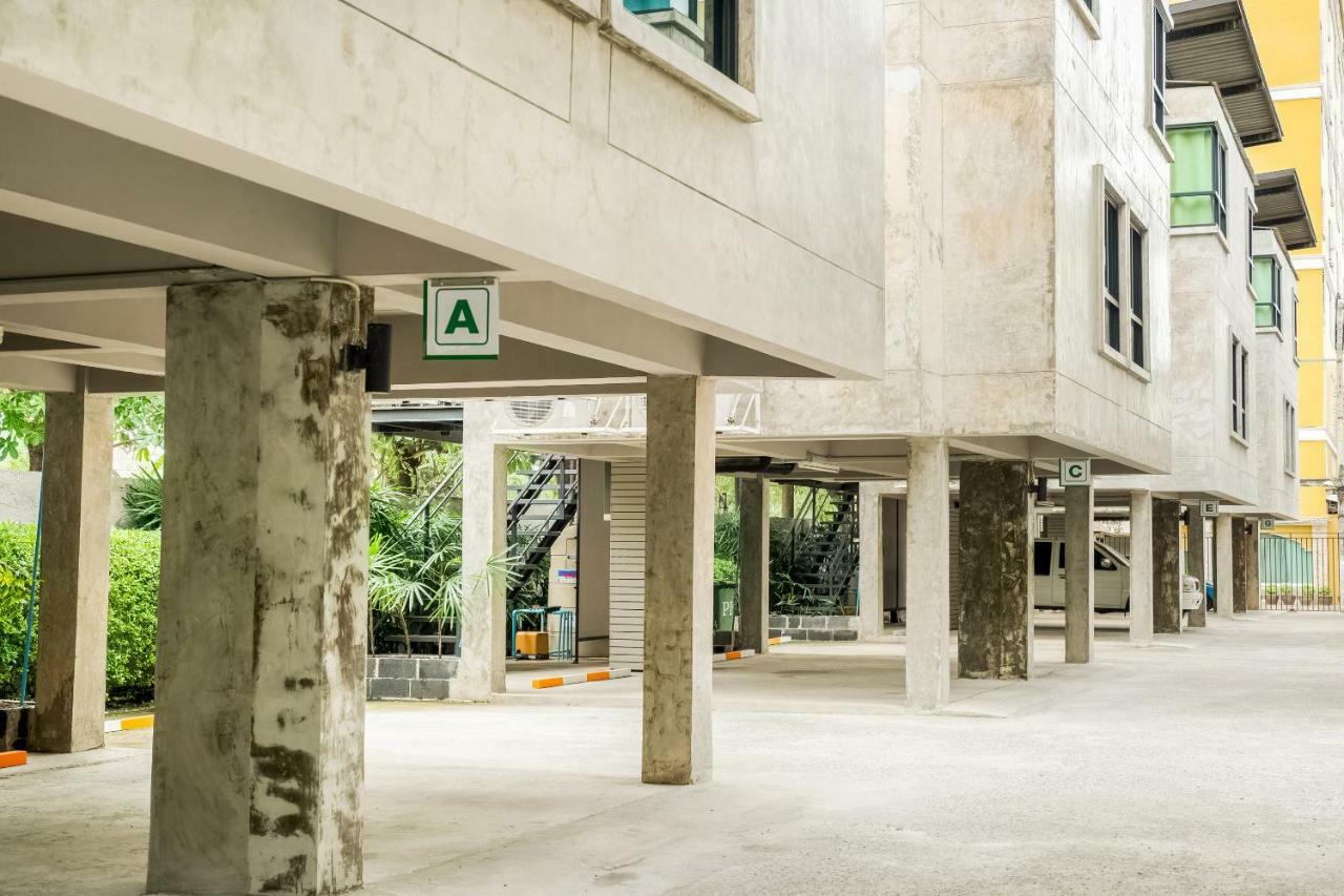 Matini Ratchada 32 Hotel Bangkok Eksteriør billede
