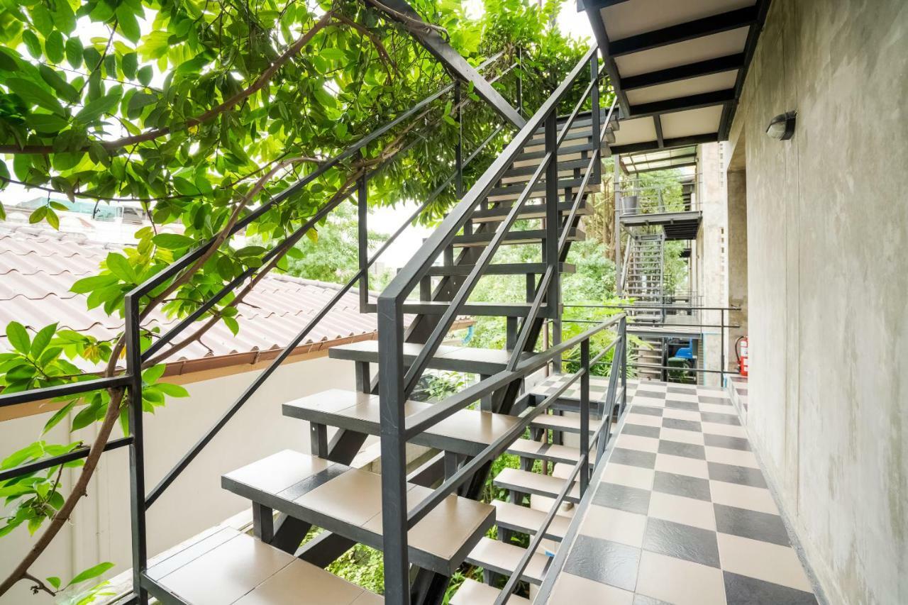 Matini Ratchada 32 Hotel Bangkok Eksteriør billede